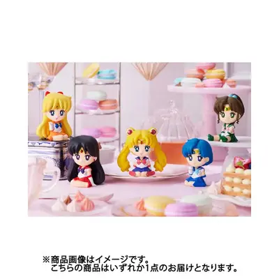 BANDAI Candy Collectable Candy Toy - Sailor Moon